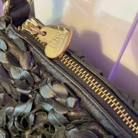 Betsey Johnson Side Purse - Picture 3 of 8